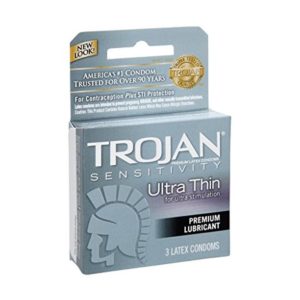 56072 - 7571  Trojan Condom Ultra Thin Lubricated Gris 3pk
